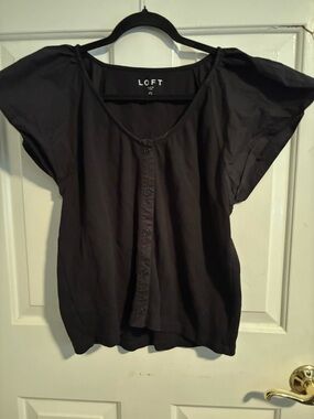 LOFT by Ann Taylor Black Short Sleeve Top